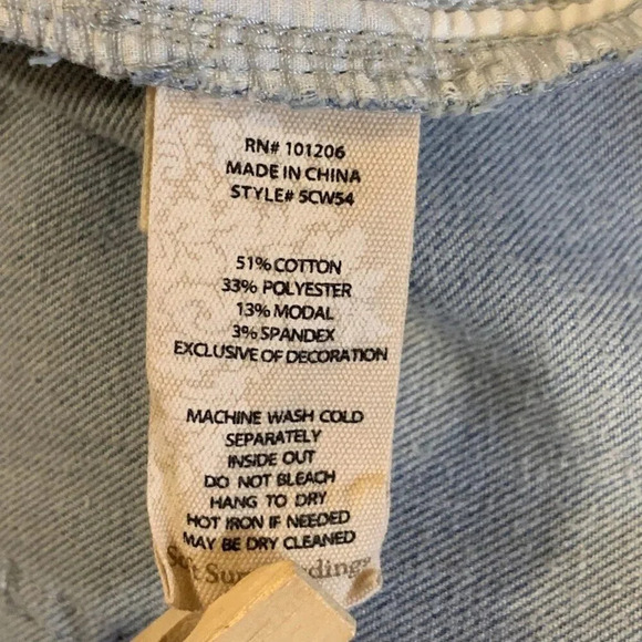 Soft Surroundings Women's High Rise Embroidered Hem Skinny Ankle Size 24W - Picture 9 of 13